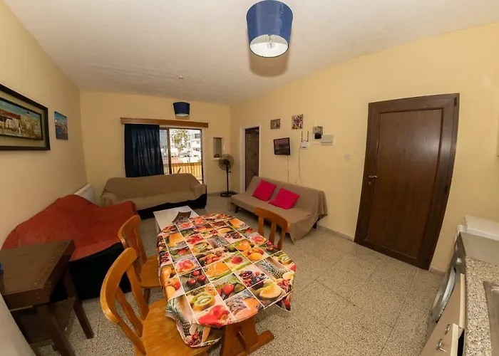 George Center Apartamento Ayia Napa