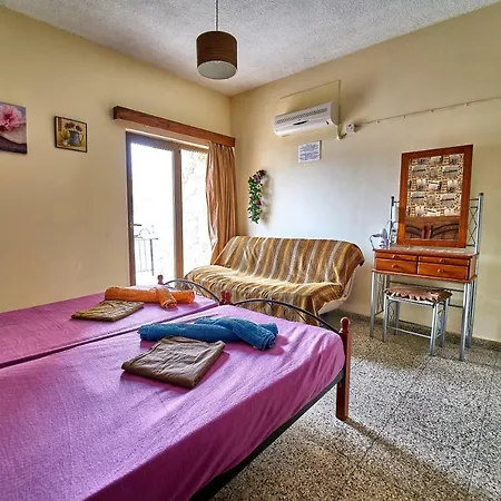George Center Apartment *