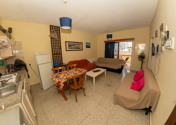 George Center * アヤナパ