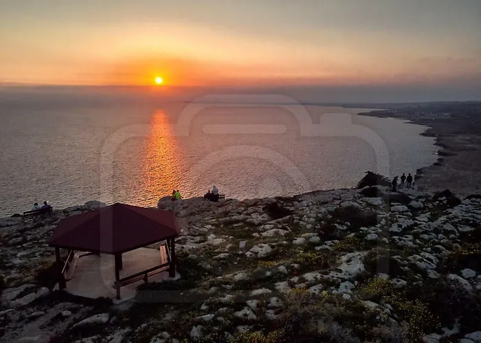 George Center アヤナパ